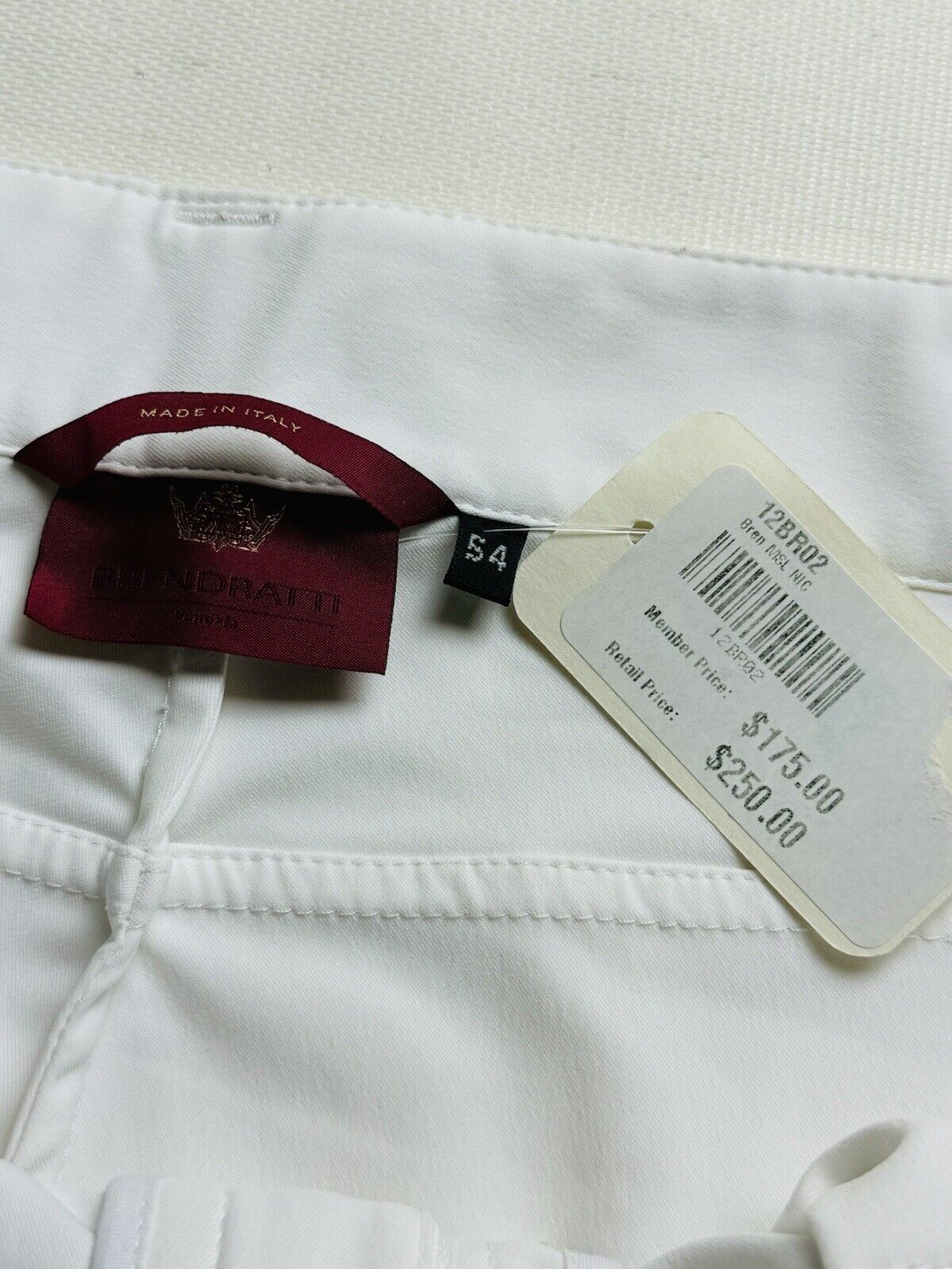 Brendratti Women’s White Golf Pants Sz 38. Ital 54.  (07)