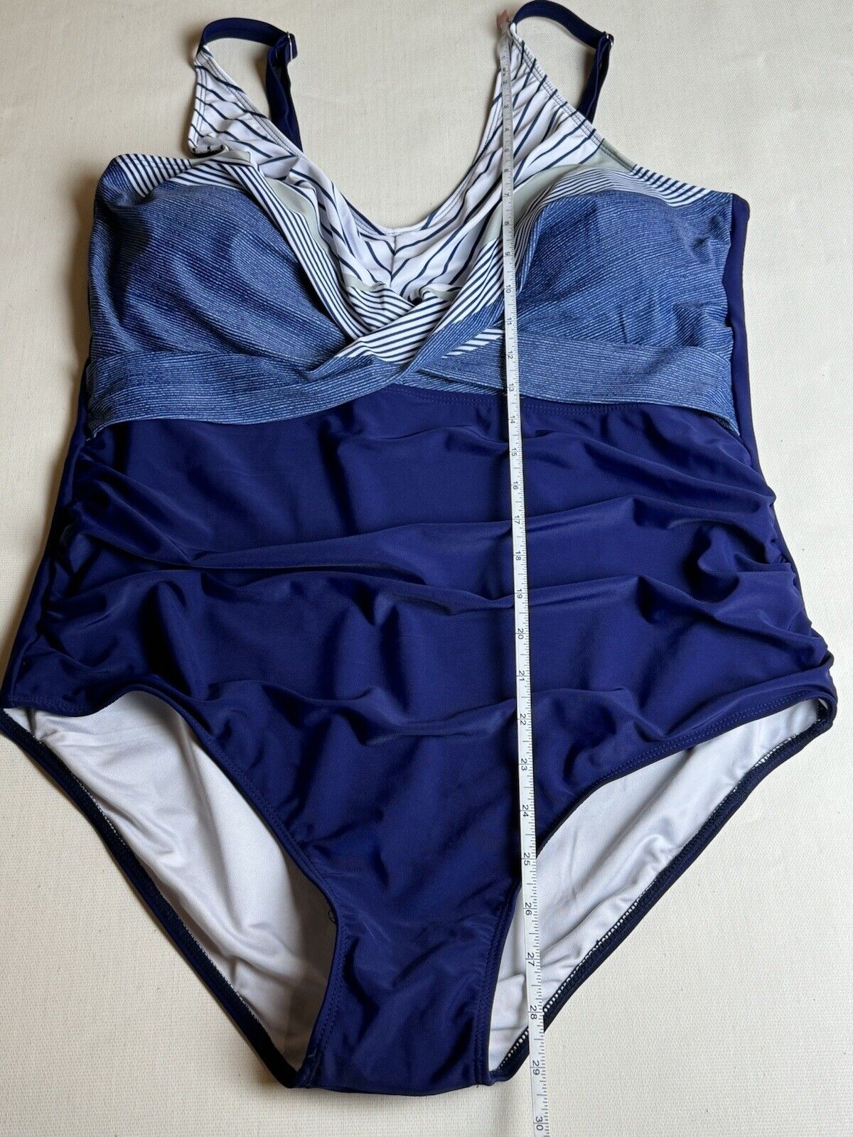 One Pc Swimsuit Sz 2XL Bathing suit.   (57)