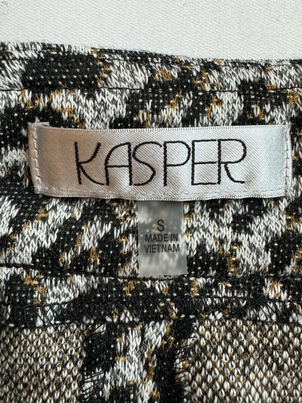 Kasper Women’s Sz S Leopard Skirt   (64)