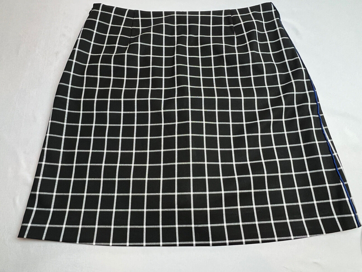 Golfino Women's Golf Skirt Skort Navy w/White Stripes Size 8