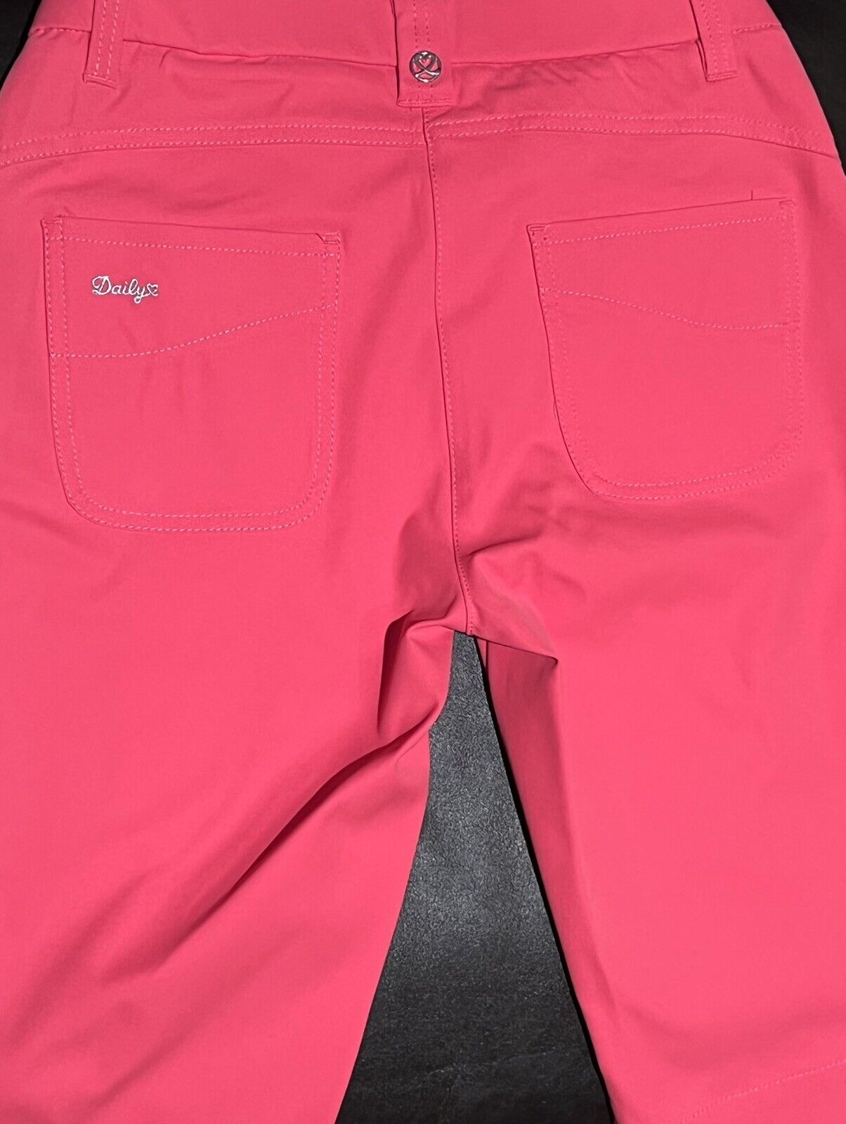 DAILY Sports Women’s Golf Shorts Size 4 Pink