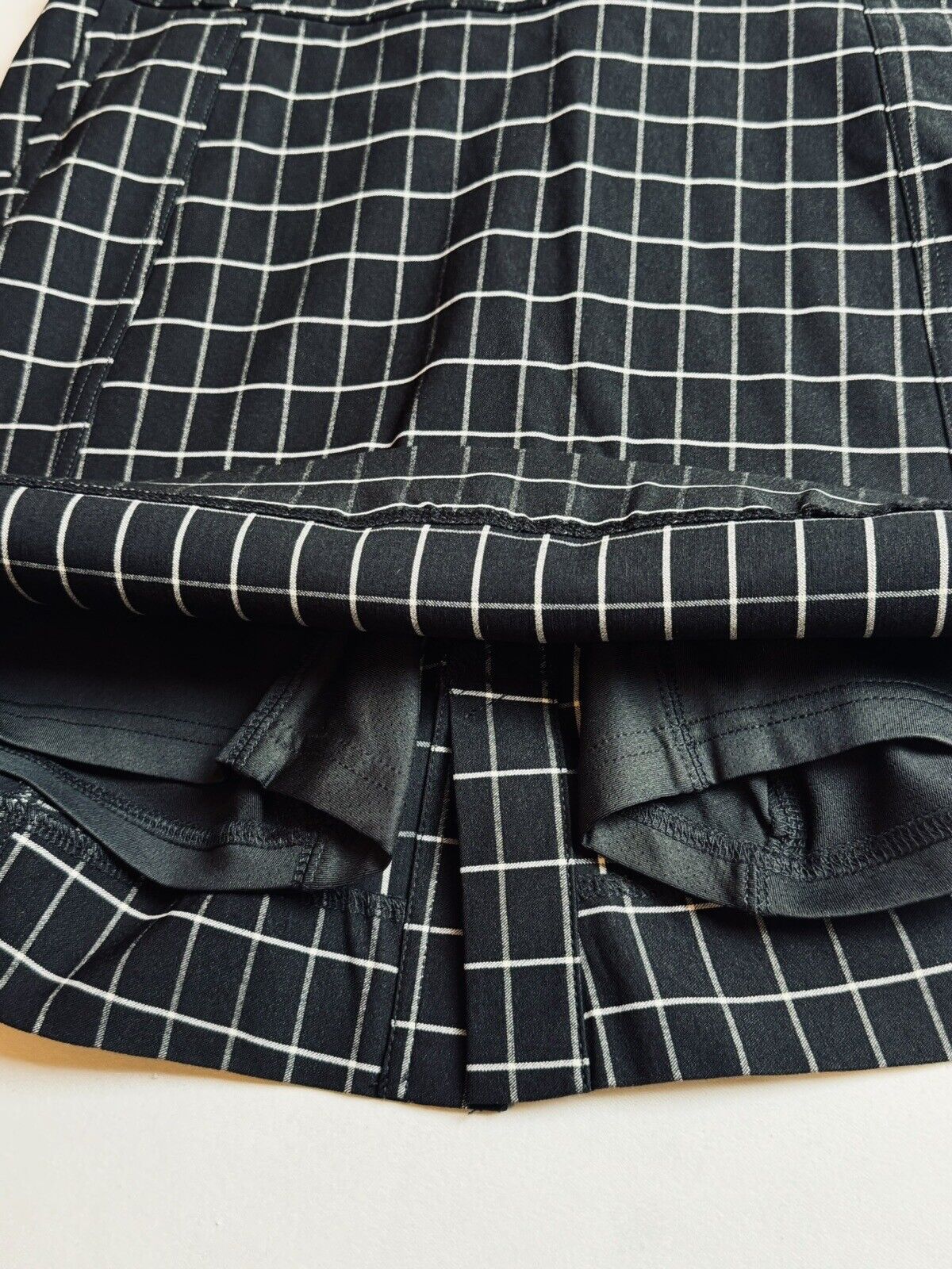 Jofit Women's Skort Skirt Golf Tennis Black White Checkered Size S. (74)