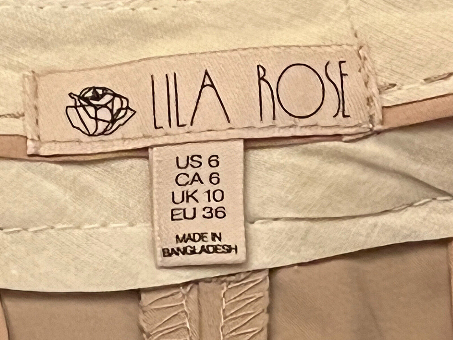 Lila Rose Women’s Shorts Beige Size 6