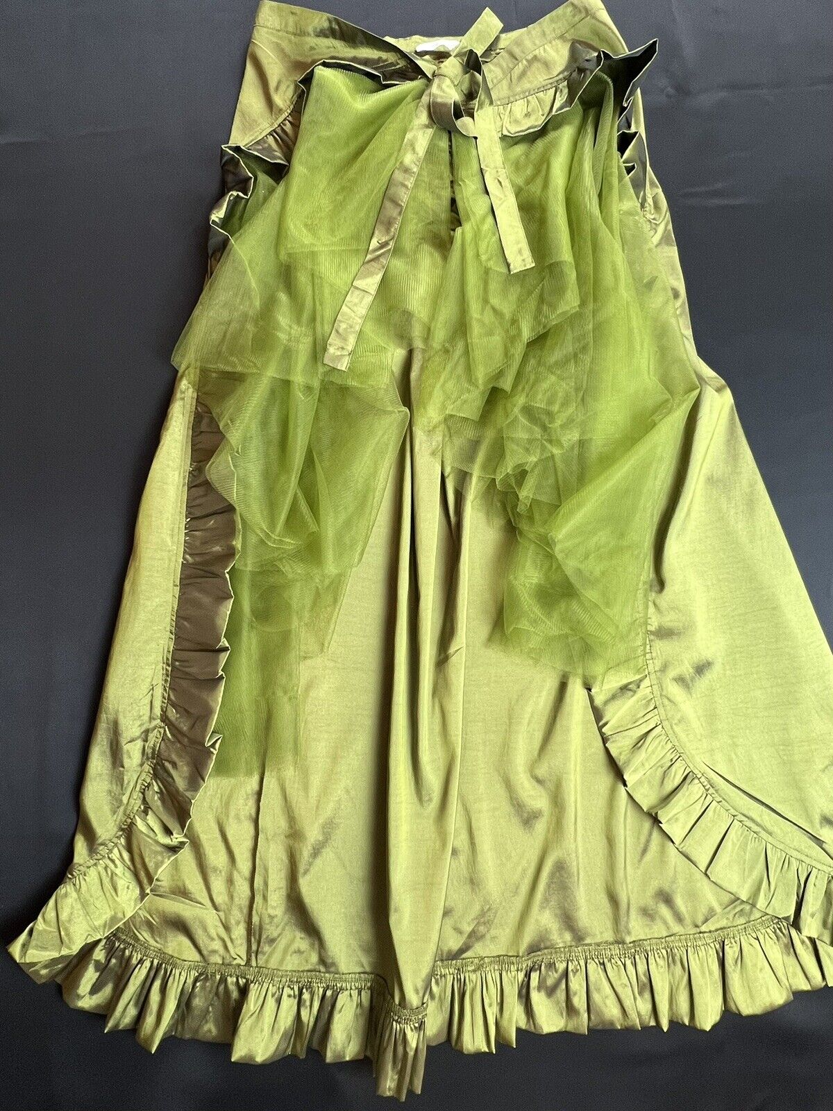 Belle Poque Women’s Cape Skirt Bustle Sz One Sizes Green