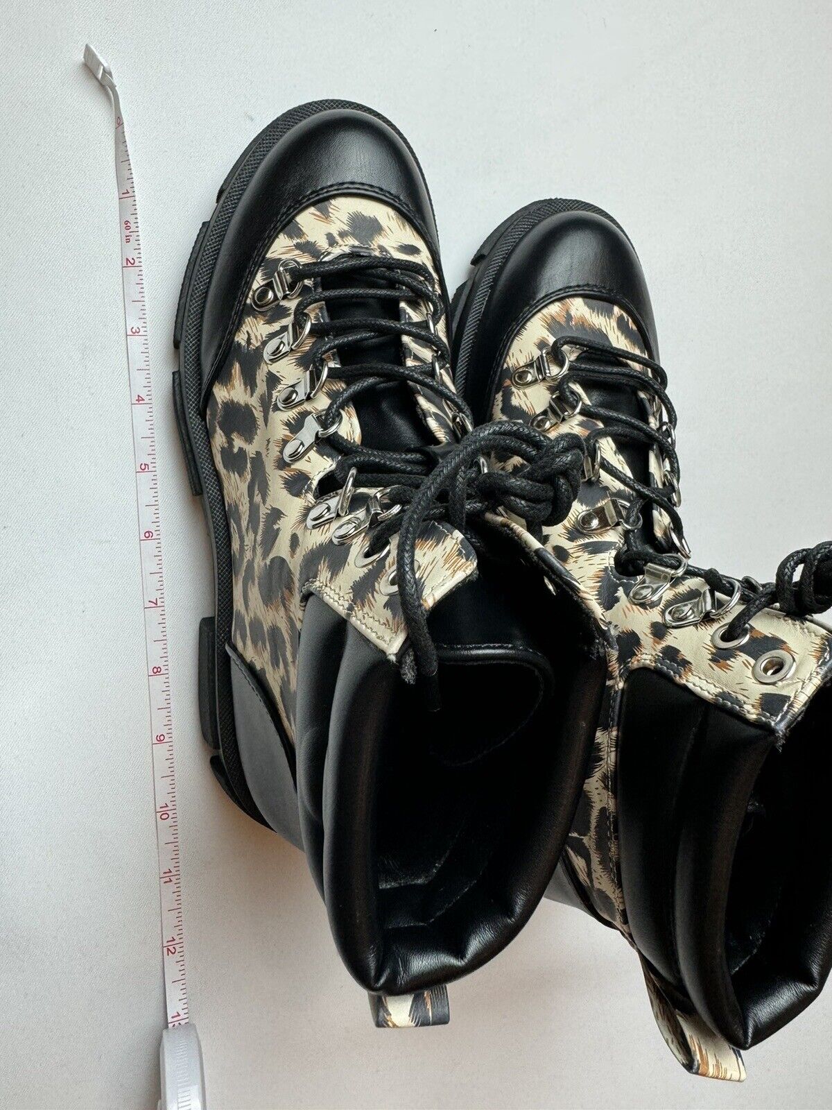 Mixx Shuz Women’s Leopard Lace Up Boots Size 7