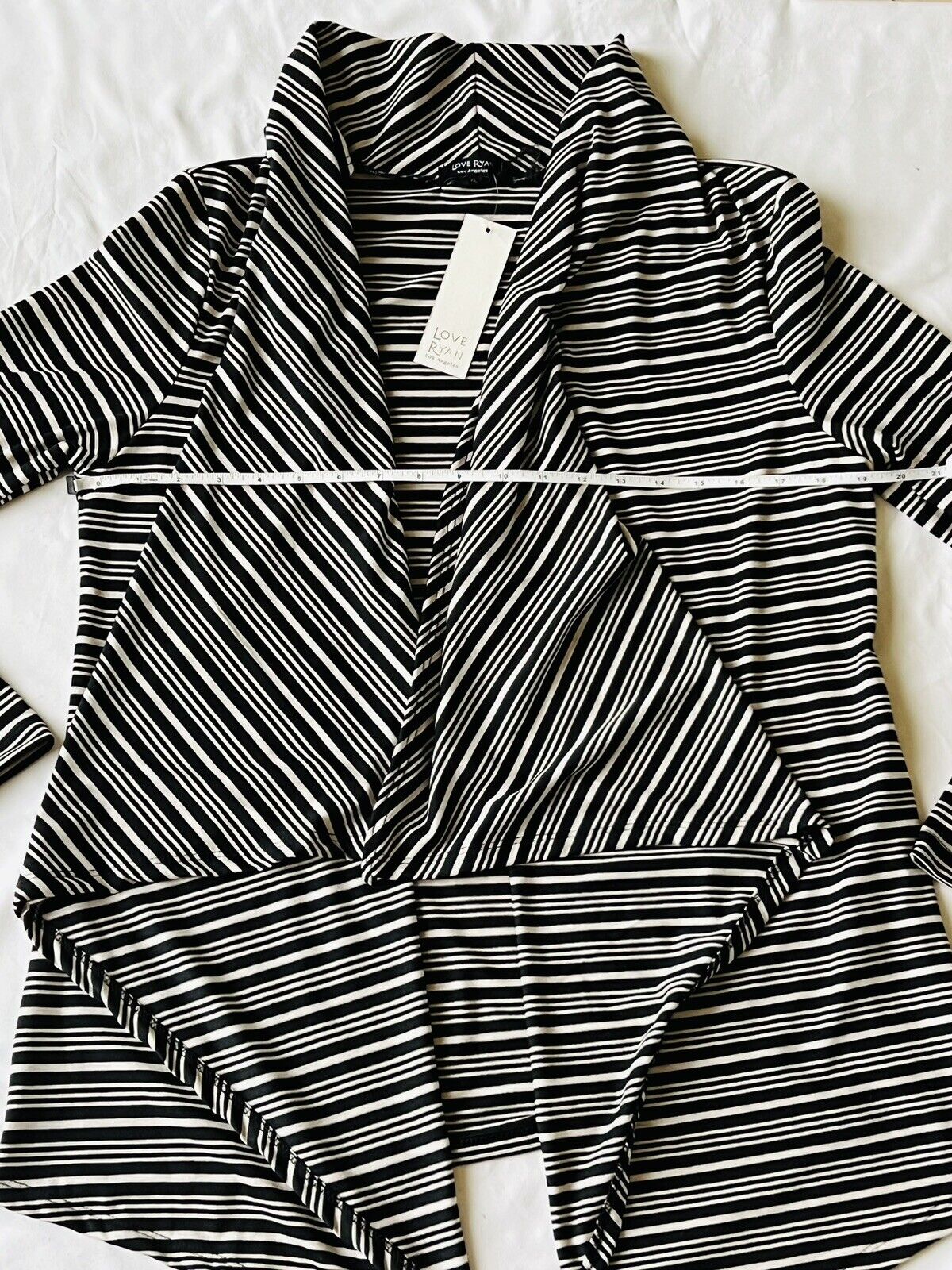 Love Ryan Los Angeles Women’s Duster/Cardigan size XL Striped Black White