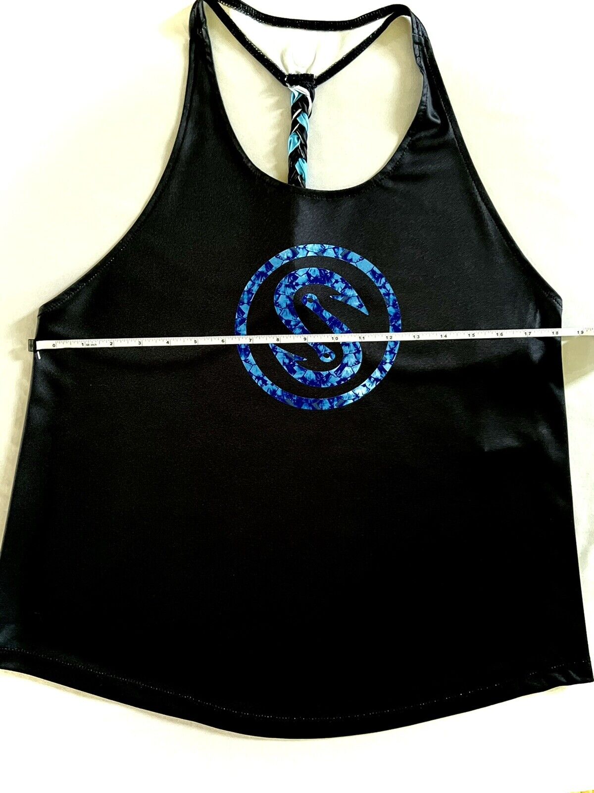 Scales Women’s Black Tank Top SZ M