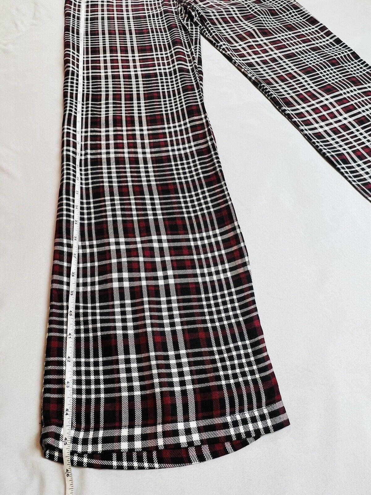 No Boundaries Women’s Plaid Dress Pants Size M