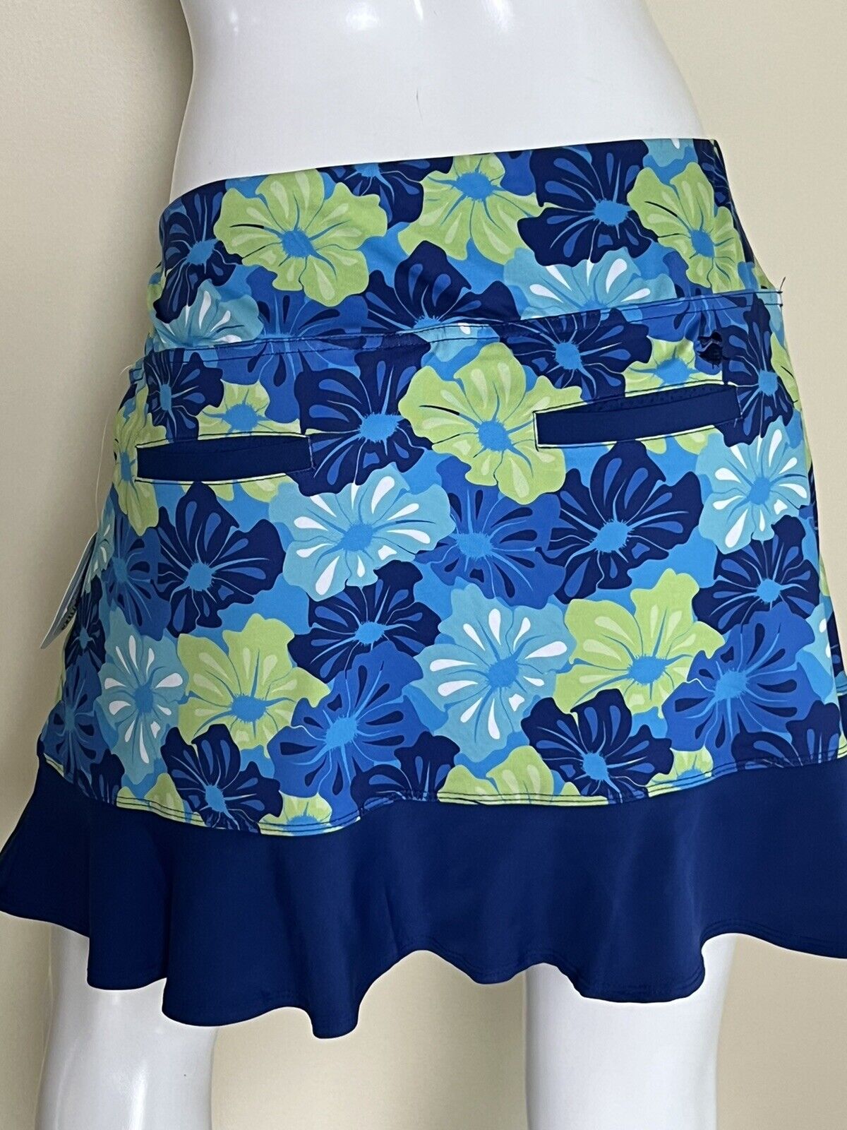 Birdies and Bows Skort Women's Size M Golf Skort Golf —(18)