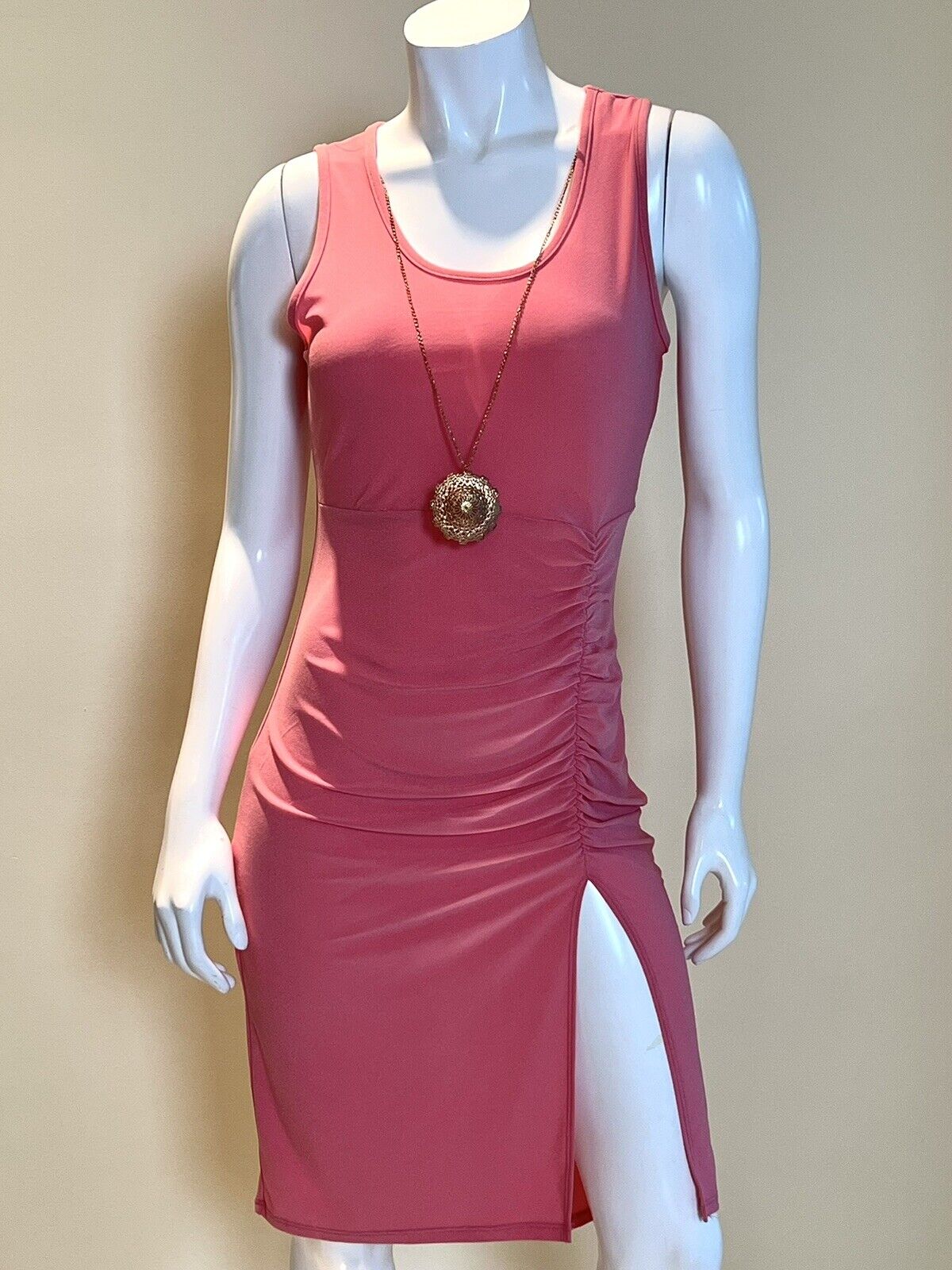 TIFFANY & GREY Women Size M Peach Dress with Necklace (8)