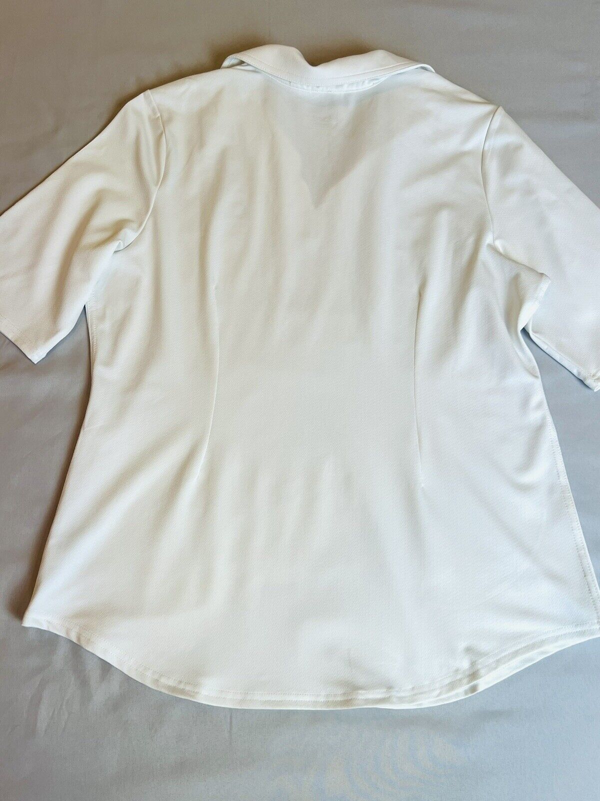 JOFIT WOMEN'S WHITE SCALLOPED V NECK GOLF SHIRT SZ L