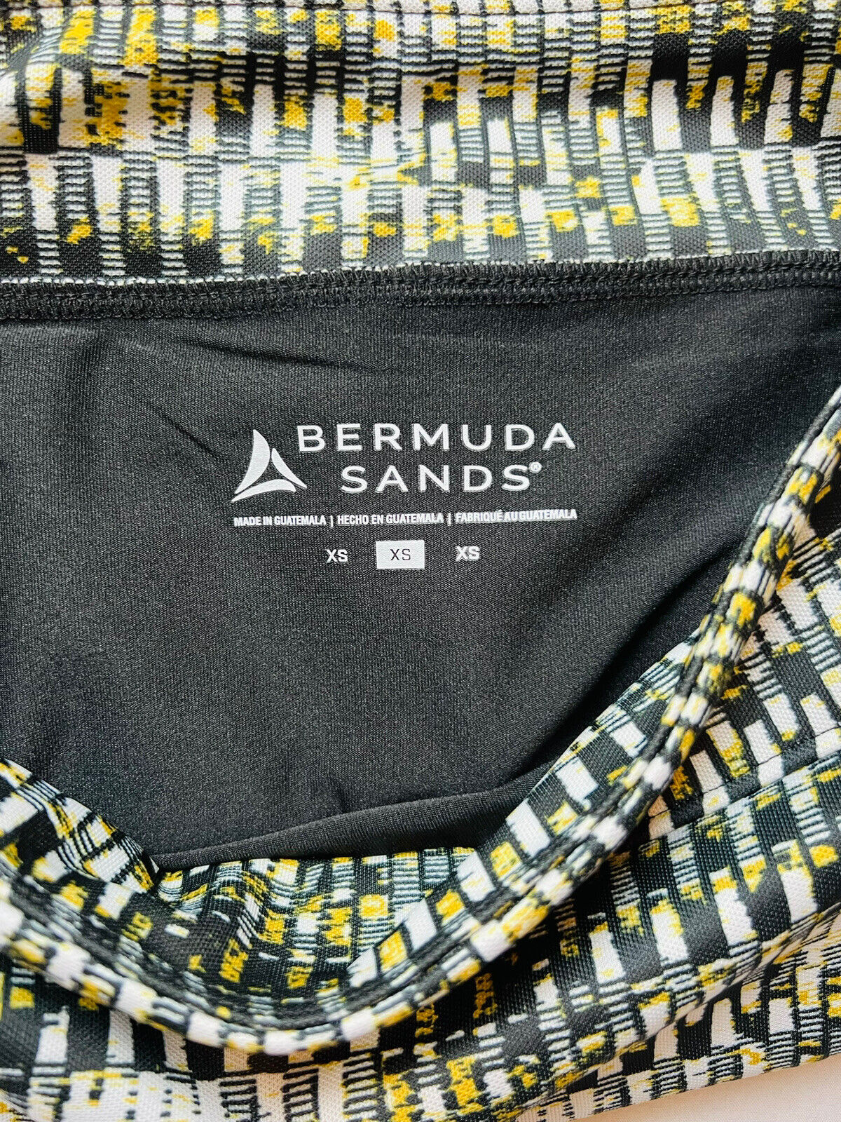 Bermuda Sands Women’s Golf Skirt Black Yellow Stretch Skort Sz XS