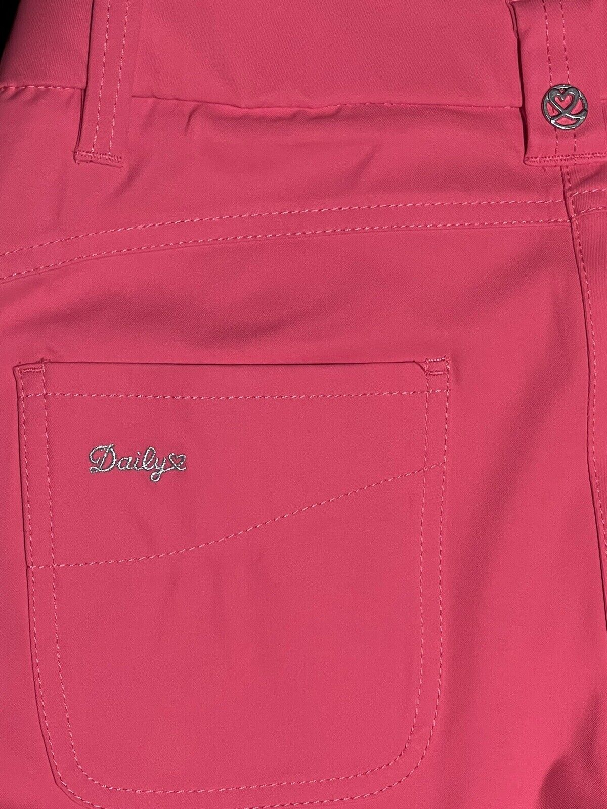 DAILY Sports Women’s Golf Shorts Size 4 Pink