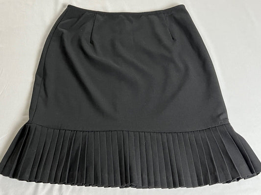 Skirtology Women’s Straight Pencil Skirt Size 6 black Ruffle