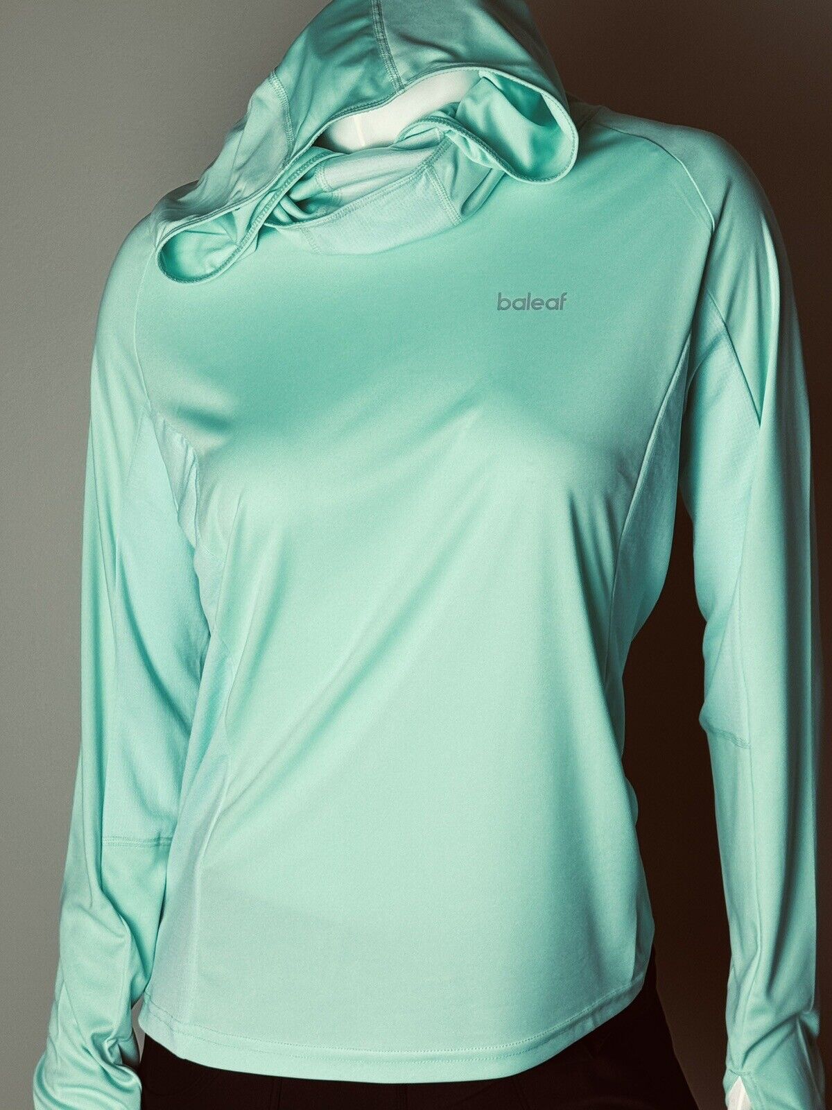 Baleaf Sports Women’s Green Sweatshirt Sz M