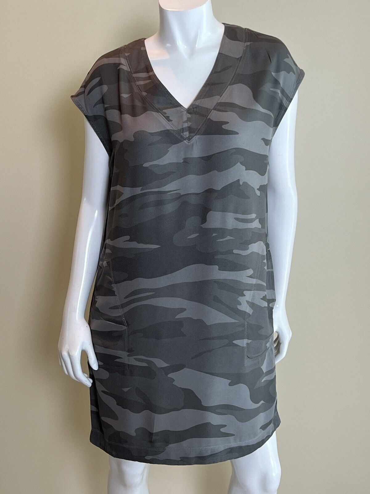 Splendid Camouflage Dress Size XS $118 Retail  (3)