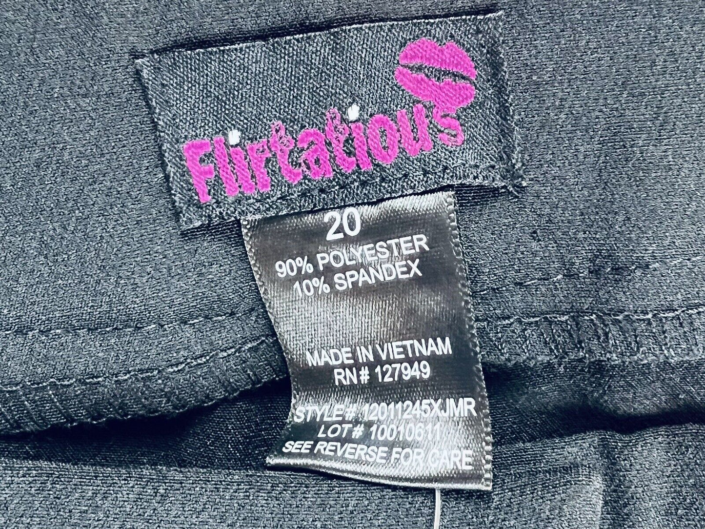 Flirtatious Women’s Black Dress Pants Sz 20