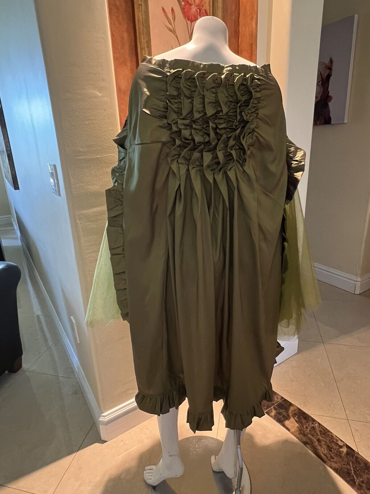 Belle Poque Women’s Cape Skirt Bustle Sz One Sizes Green