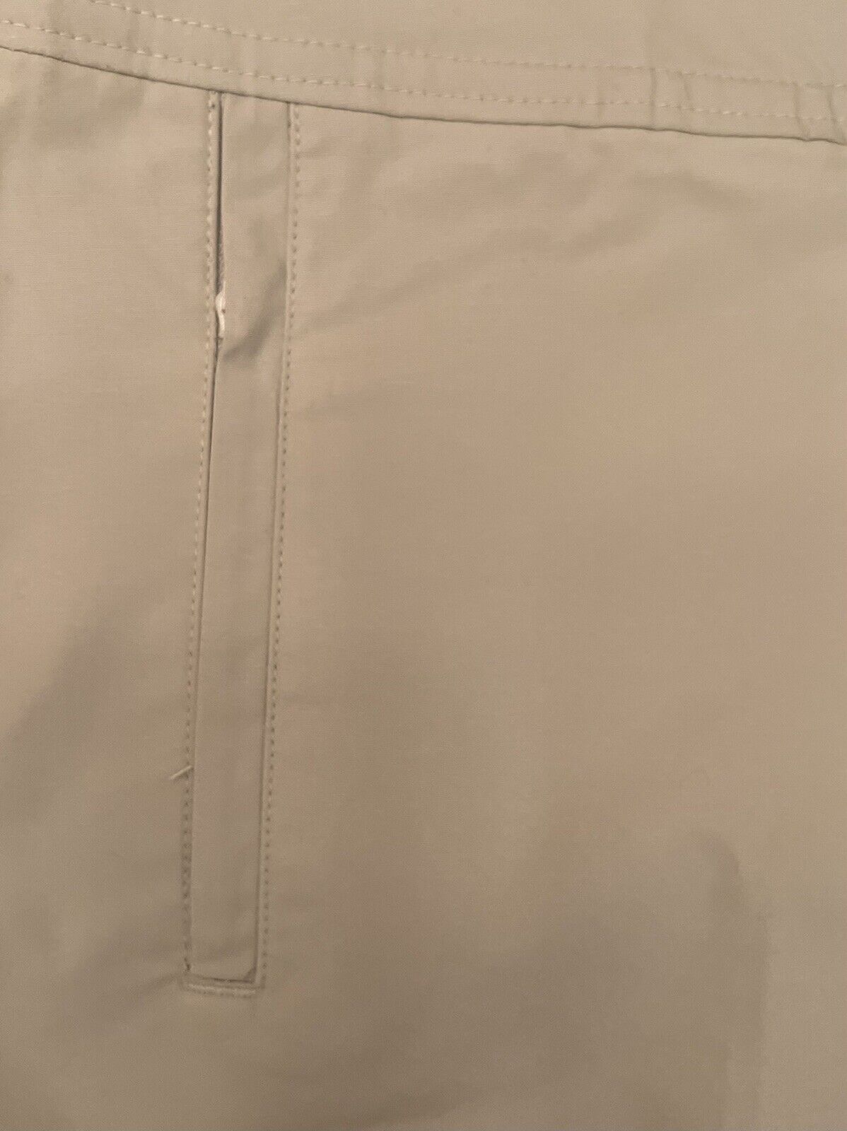 Calvin Klein Women’s Shorts Size 2 Beige