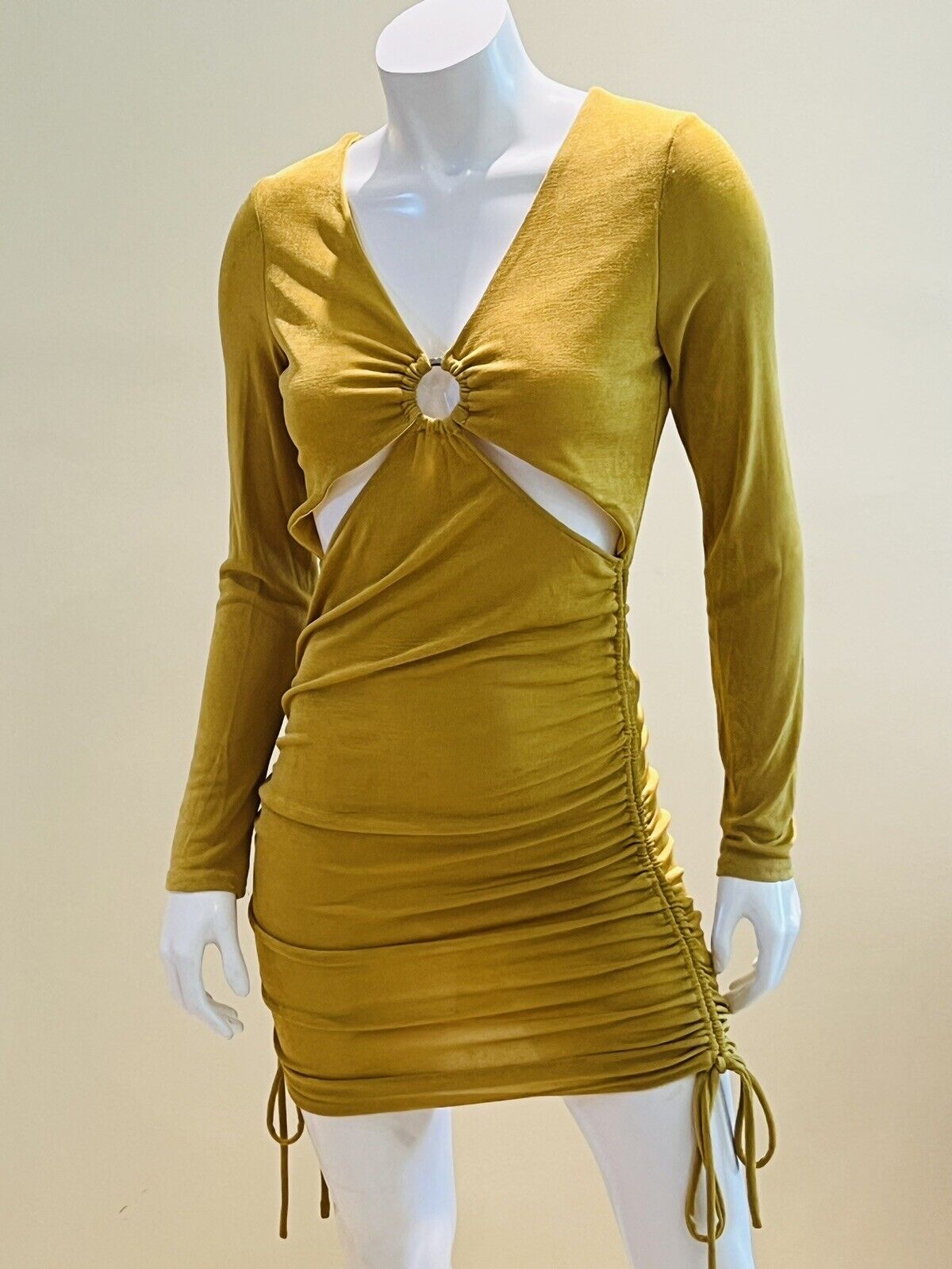 Better Be Women’s long sleeves Yellow Dress Sz L stretch