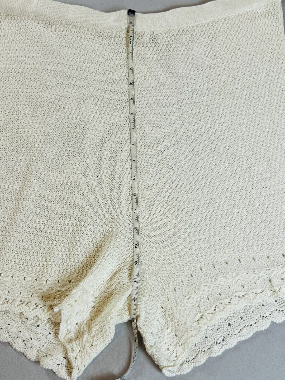 NO COMMENT WOMEN’S PLUS Sz 2X Knit Sweater Shorts Ivory