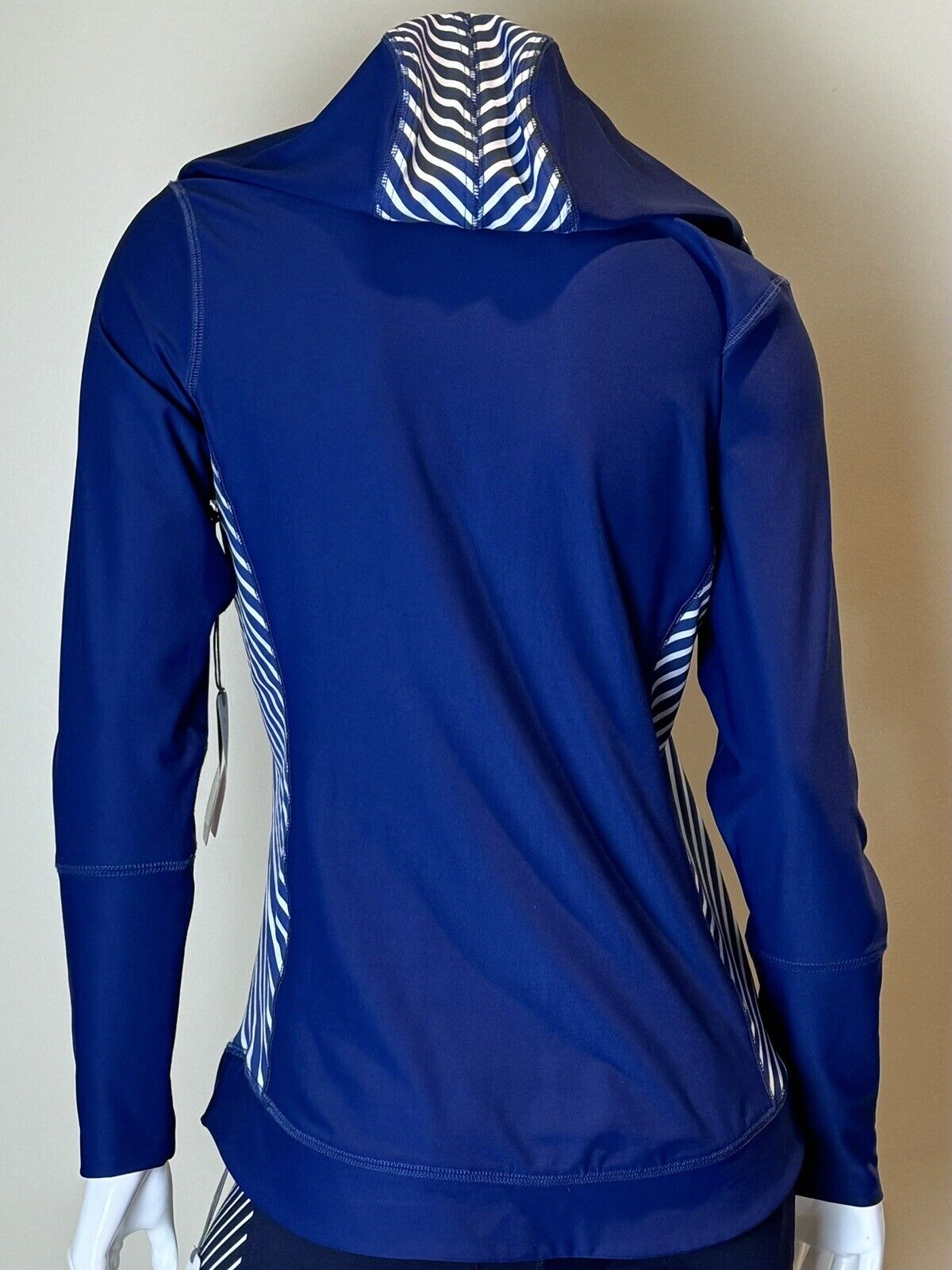 Jofit Women’s Golf Sweatshirt Long Sleeve Top Size S  Full Zip.        (57)