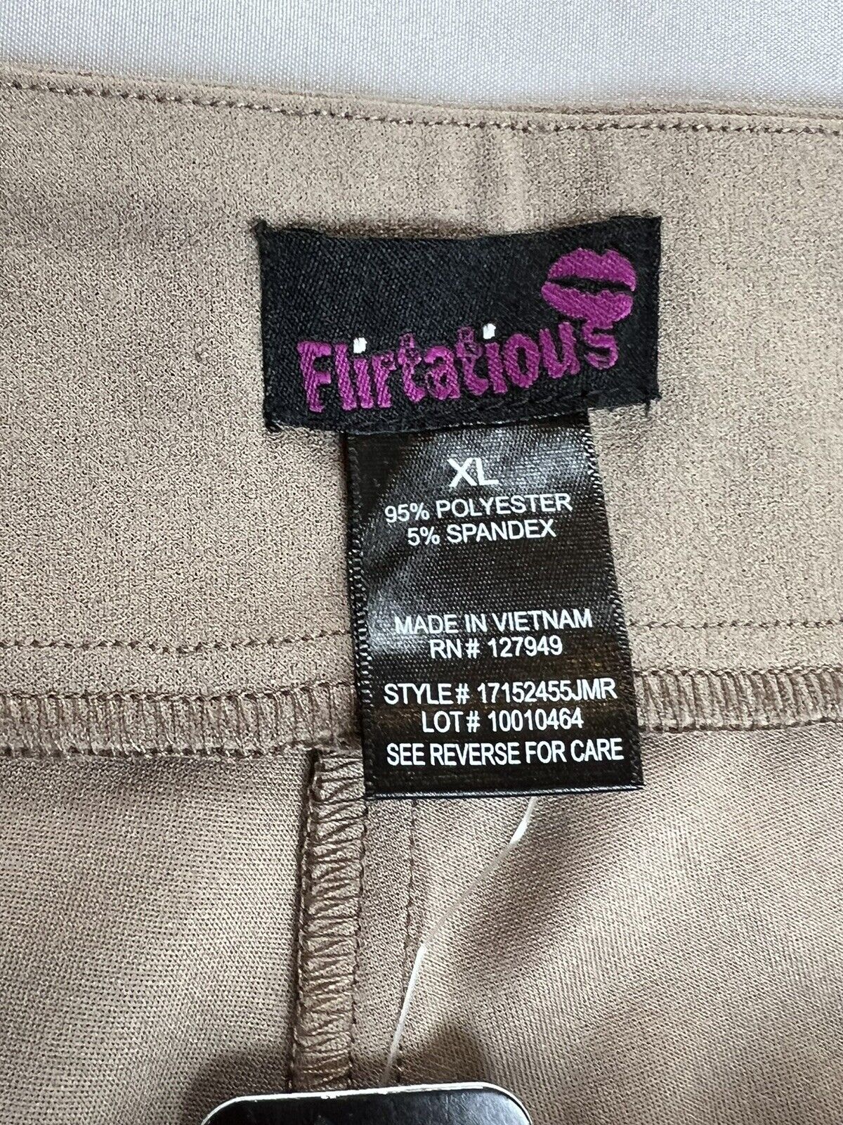 Flirtatious Women’s Beige Dress Pants Sz XL