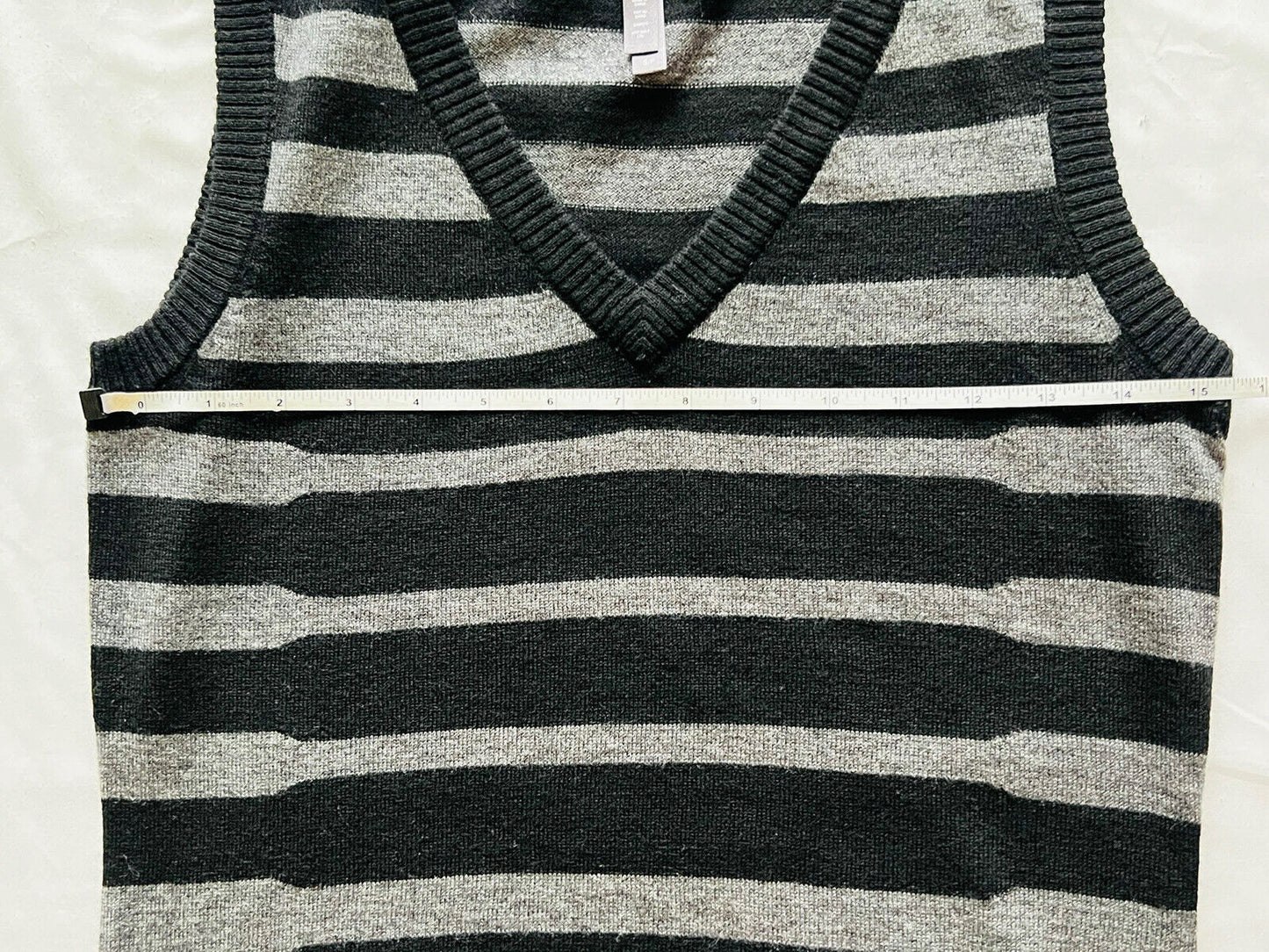 Lija Women's Golf Knit Sweatshirt Sleeveless Sz S Black Gray Stripes