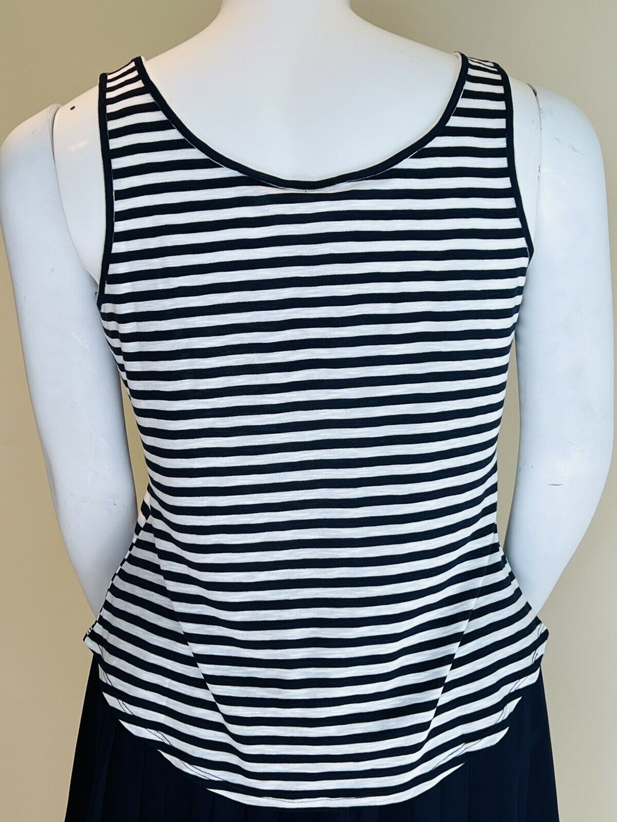 $88 NZT by Nic+Zoe Women's Black White Stripe Scoop Tank Top Size XL (9)