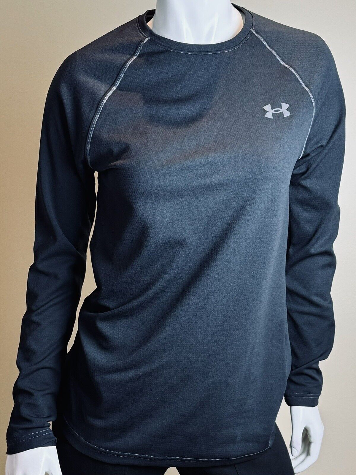 Under Armour Women's Sweatshirt Black Size S.  (72)