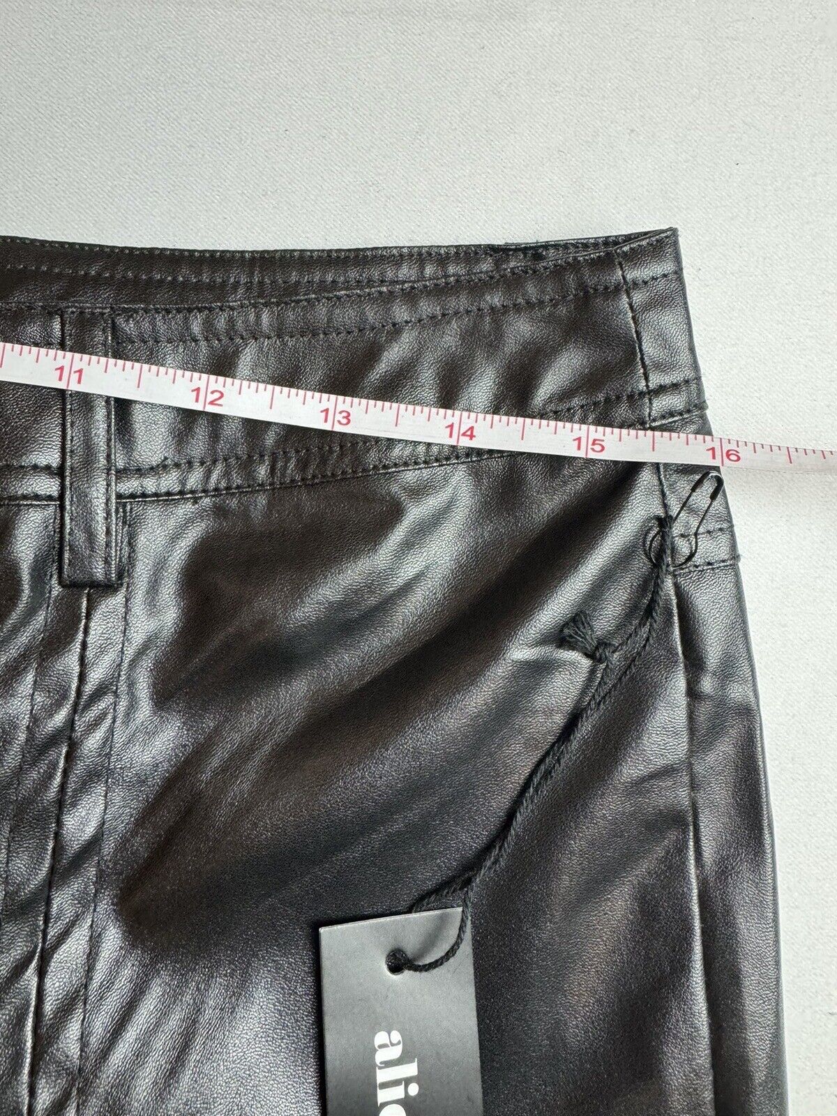 Alice Blue Faux Leather Black Pants Women’s Sz L.  (72)