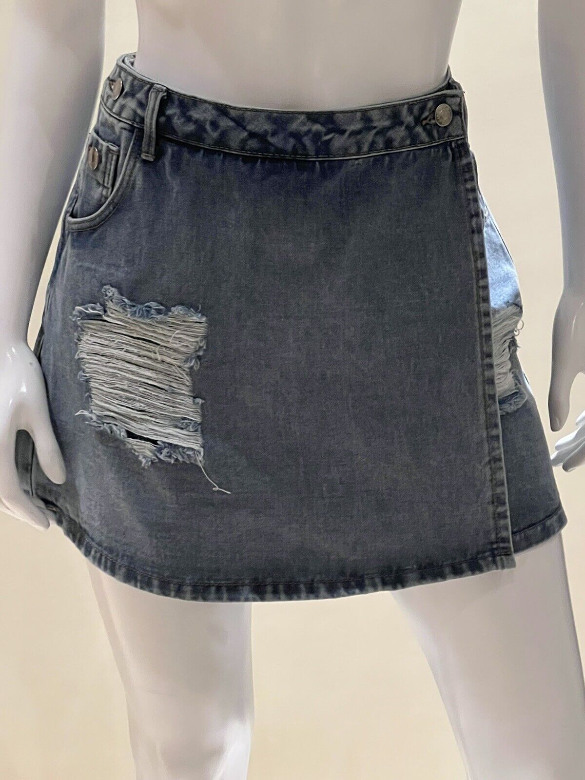 Women’s Jean Skort Blue Distressed Sz L